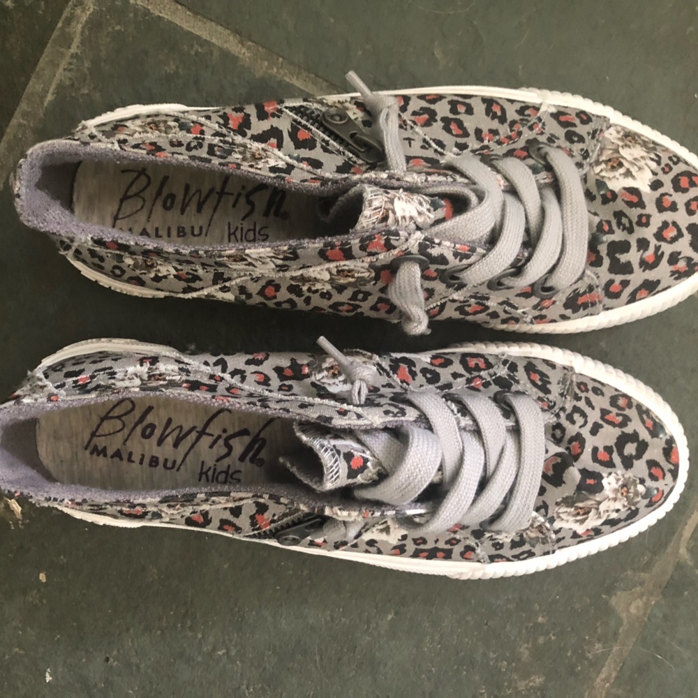 Blowfish Malibu (4 Big Girl) worn once shoes